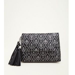 Torrid Villain clutch. Used twice great condition